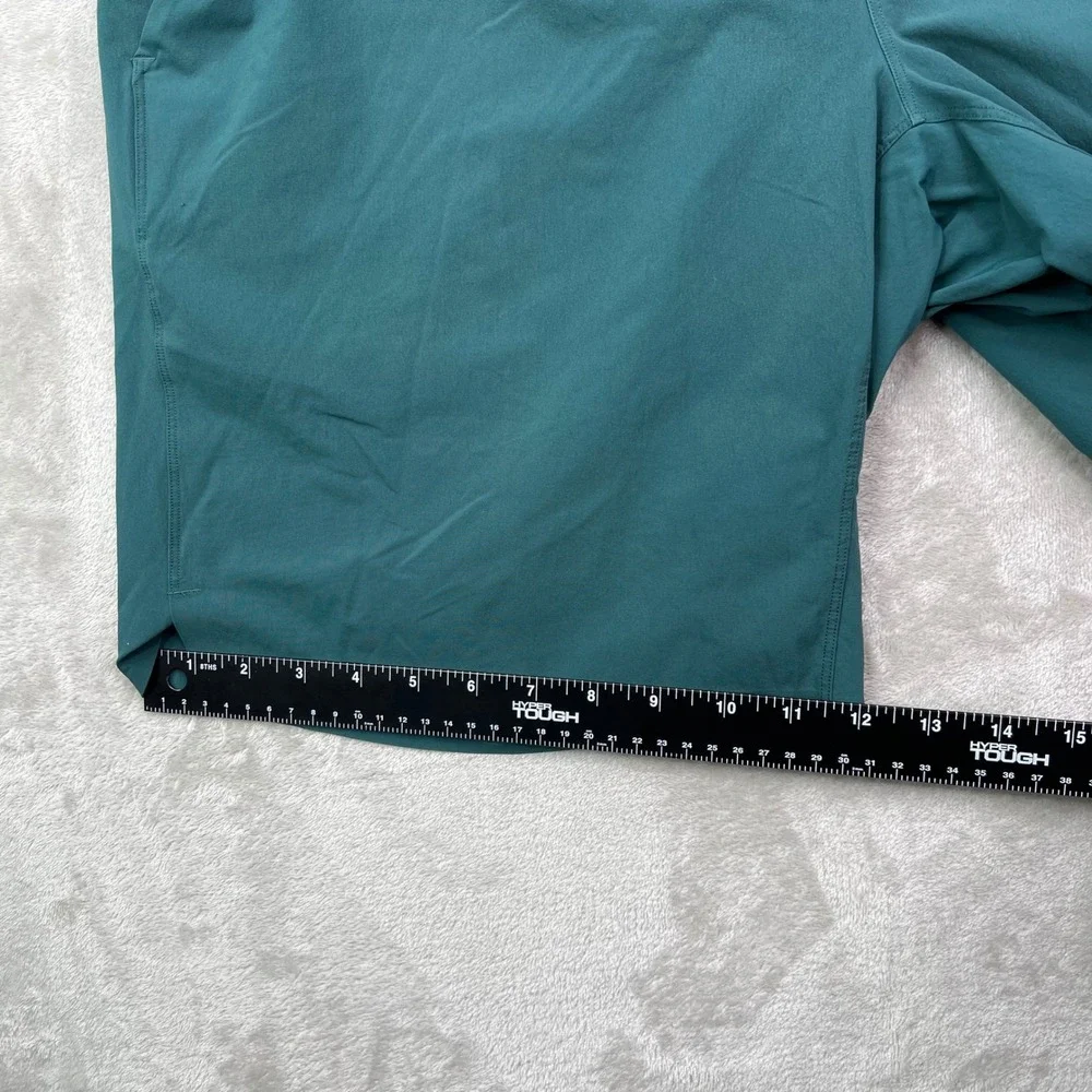 Lululemon T.H.E Shorts Mens XL Mach Green Solid Athletic Gym Linerless 9